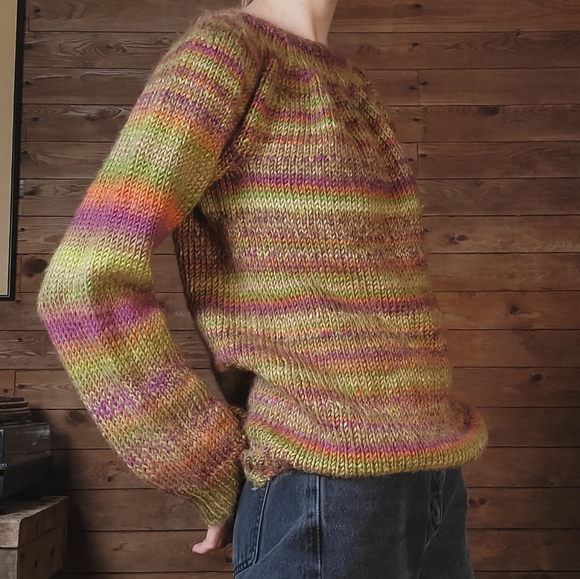 Vintage Hand Knit Handmade Acrylic Autumn Sweater - Picture 2 of 7